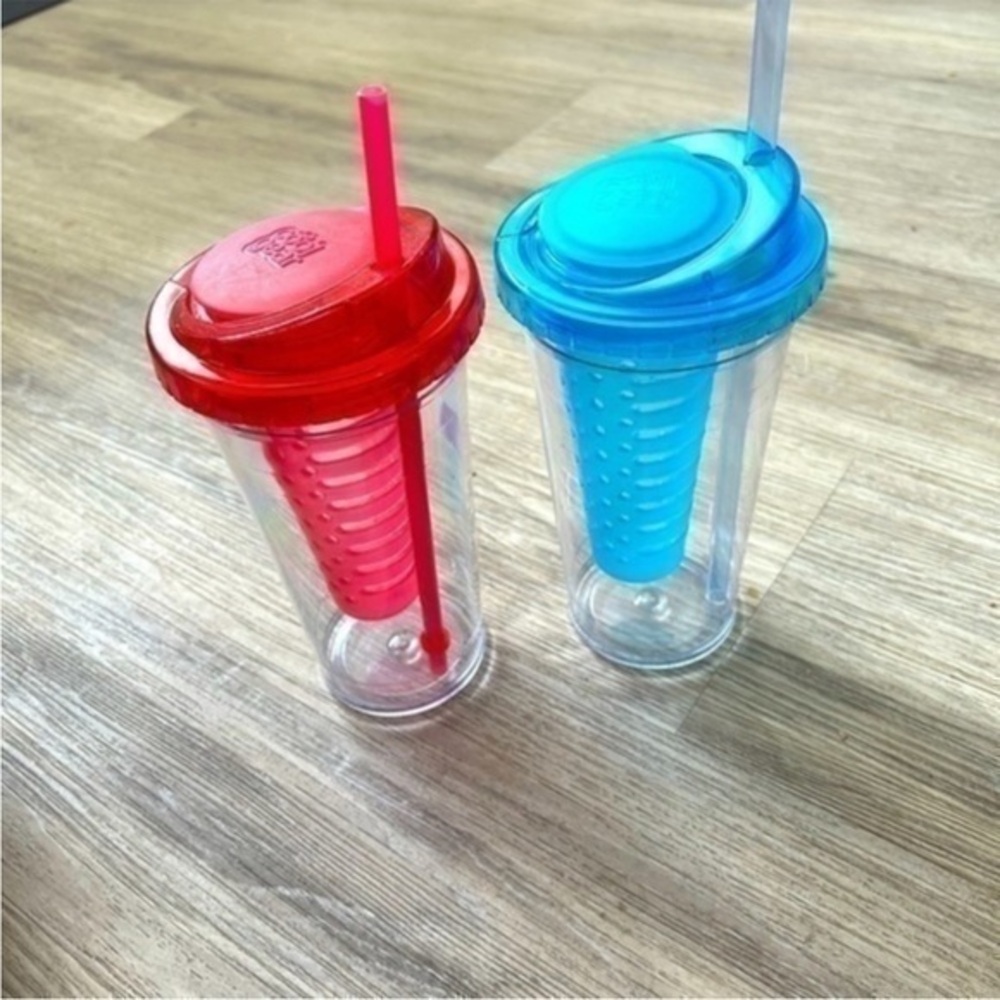 COOL GEAR travel mugs with lids and straws. New condition